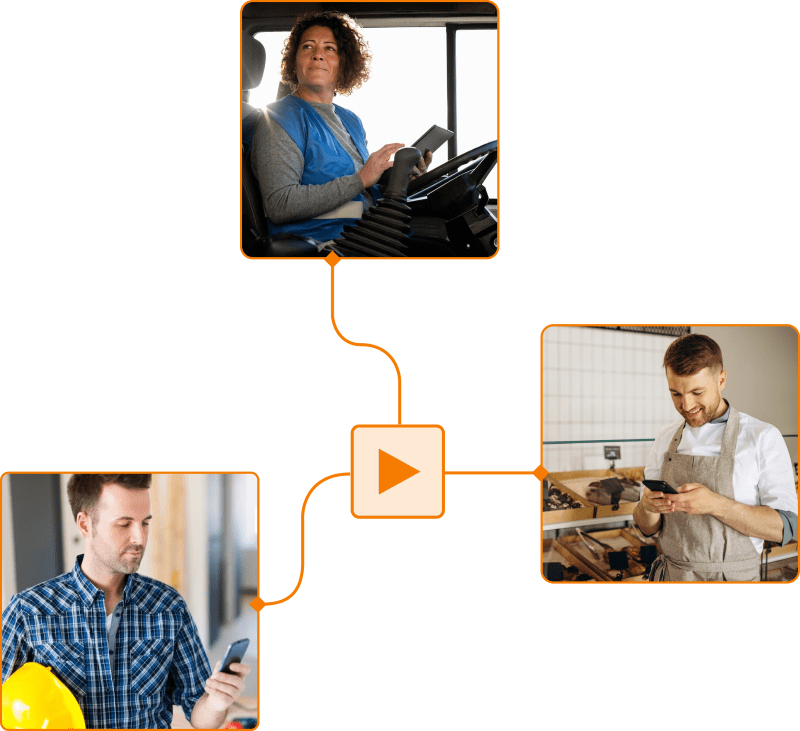 Screenshot of employees clocking in on the move in TramitApp